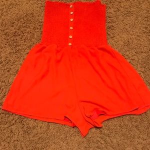 Such a standout red romper ❤️😍